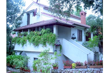 Croaţia Privát Mali Lošinj, Exteriorul